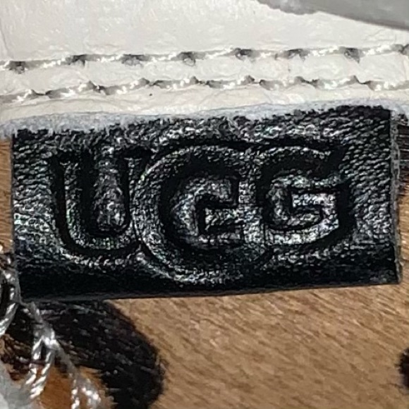 UGG Alameda Spotty Lace Sneakers-Size 8.5 NWT - Picture 13 of 16